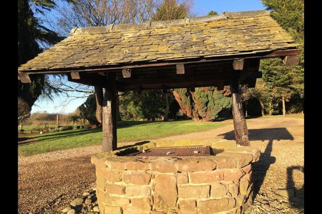 Вилла Brownhills Eaton  Экстерьер фото