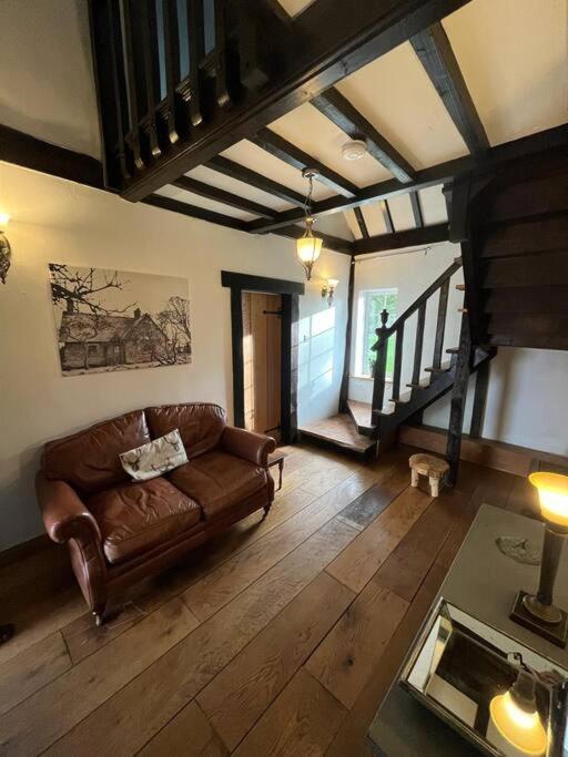 Вилла Brownhills Eaton  Экстерьер фото