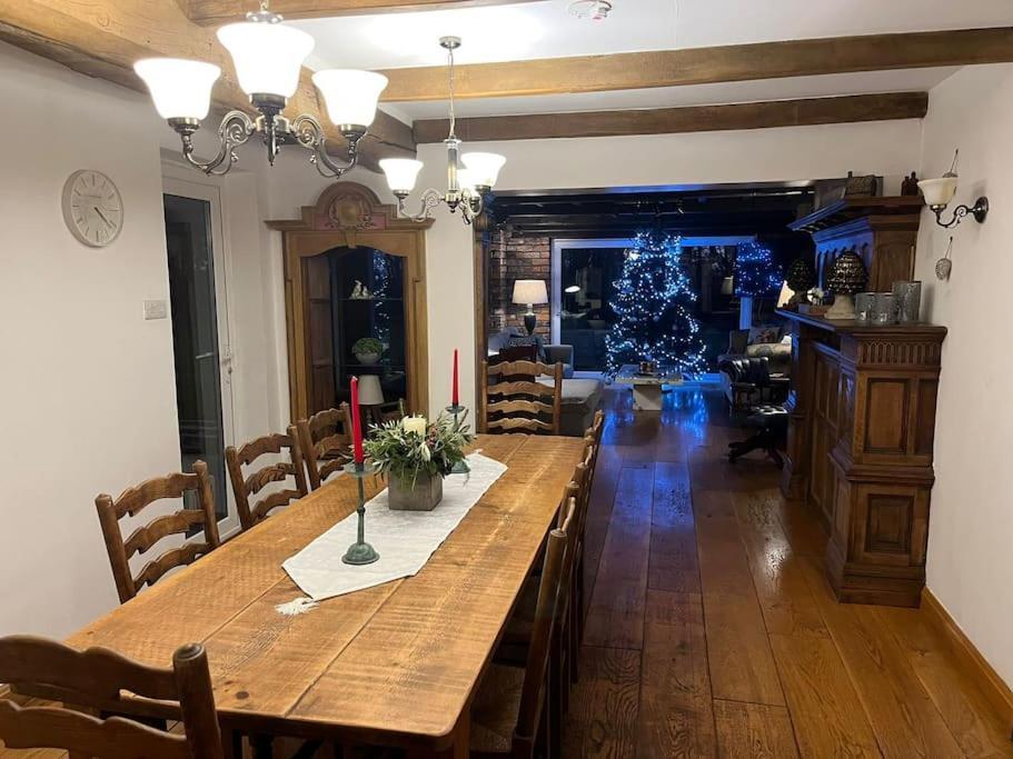 Вилла Brownhills Eaton  Экстерьер фото